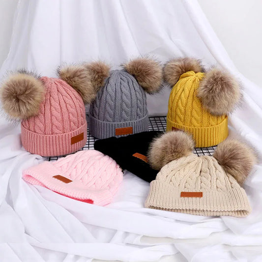 Chapeau Bébé avec Pompom en Laine – Bonnet Tricoté Automne/Hiver pour Enfants